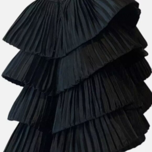 Gorgeous Brand New Sleeveless V-Neck Tiered Mini Dress by Maeve - Picture 13 of 16